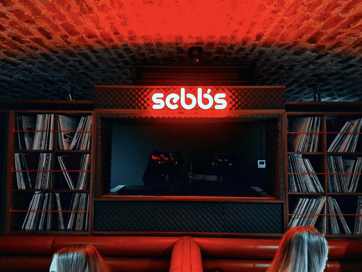 sebbs glasgow dj booth