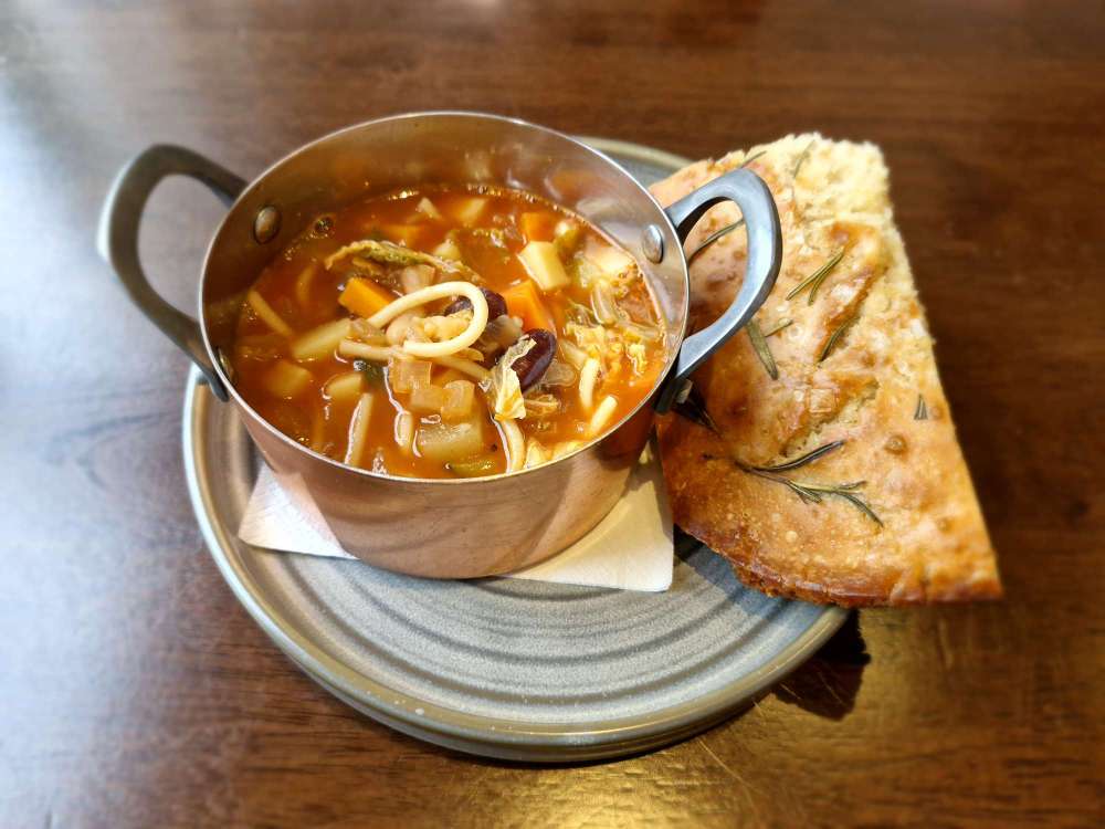 sunday lunch at the giffnock cafe 