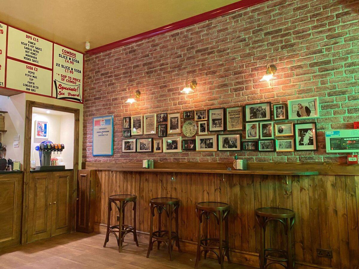 Sear's Pizza Shawlands - interior