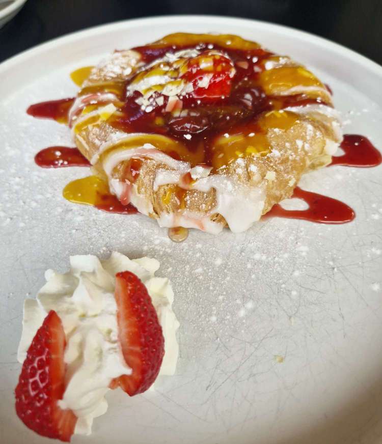 strawberry danish brunch Govies Coffee Club on Carmunnock Road in Glasgow