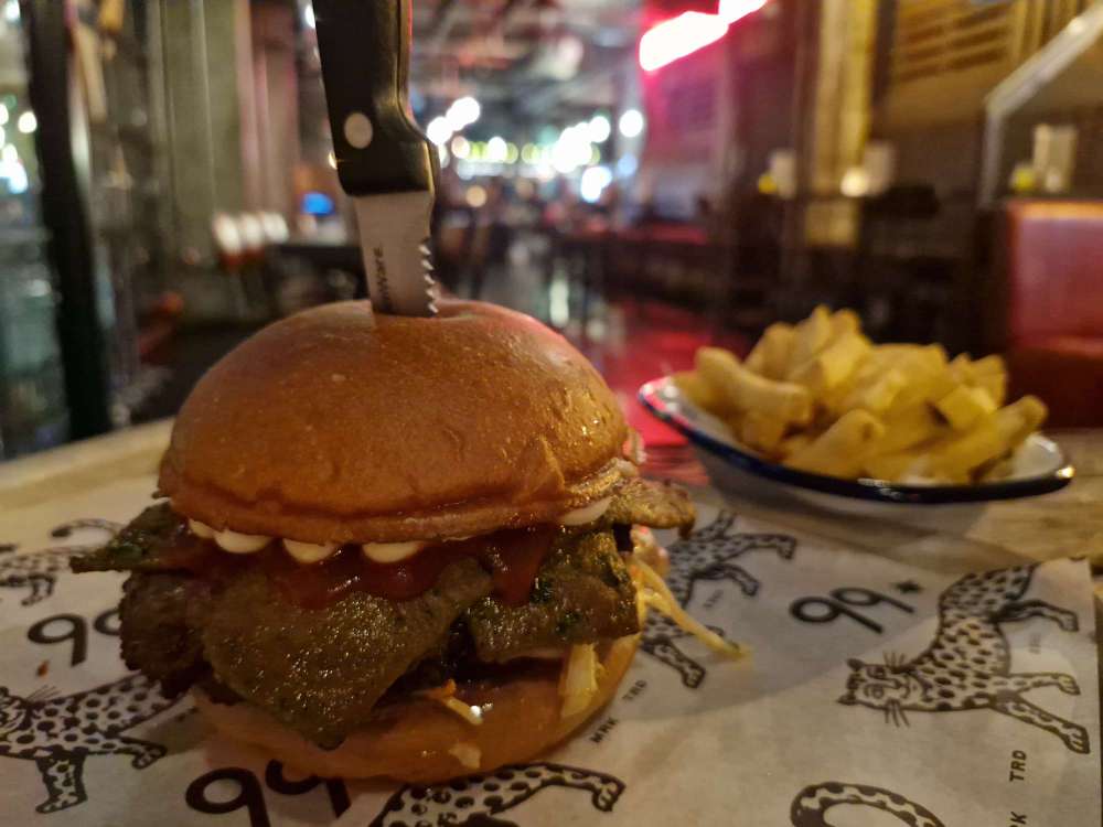 99 Hutcheson Street Review: Burgers & Mac and Cheese